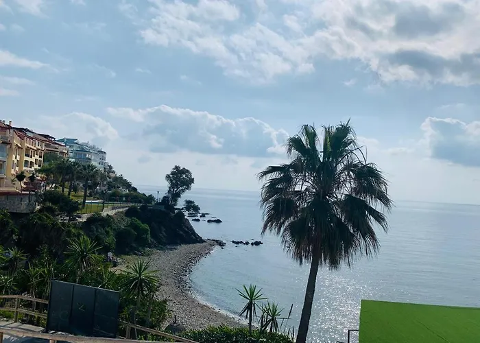 Apartamento recién reformado a 300 metros de la playa, Benalmádena